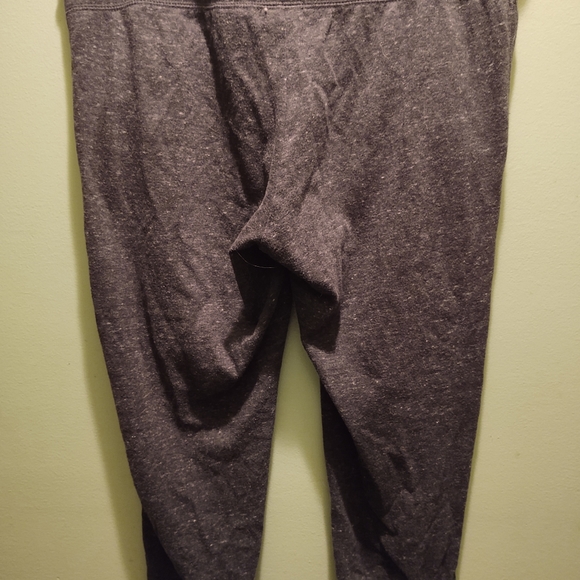 Nike cropped sweats - Picture 3 of 7